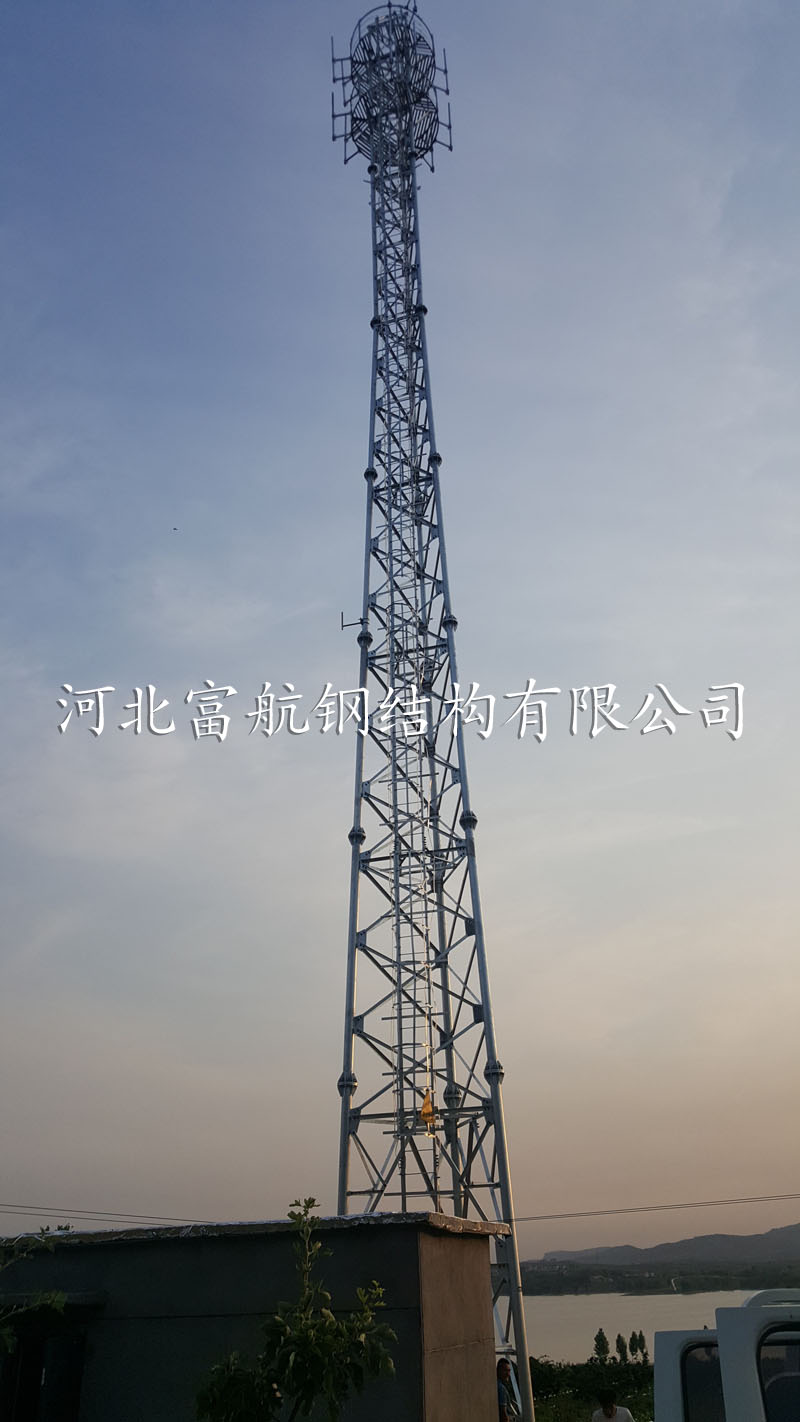 山东省临沂市铁塔公司47米三柱钢管塔20座增高架2座